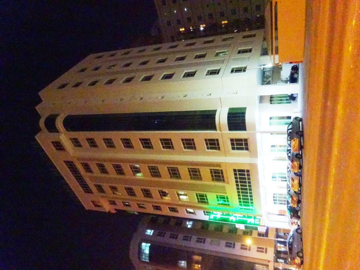 Zubara Plaza II Manama Exterior foto